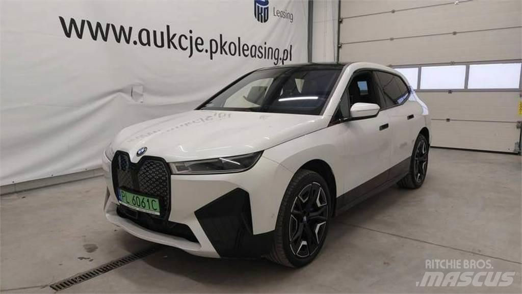 BMW iX Otomobiller