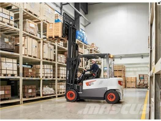 Bobcat B 50 X-7 Elektrikli forkliftler
