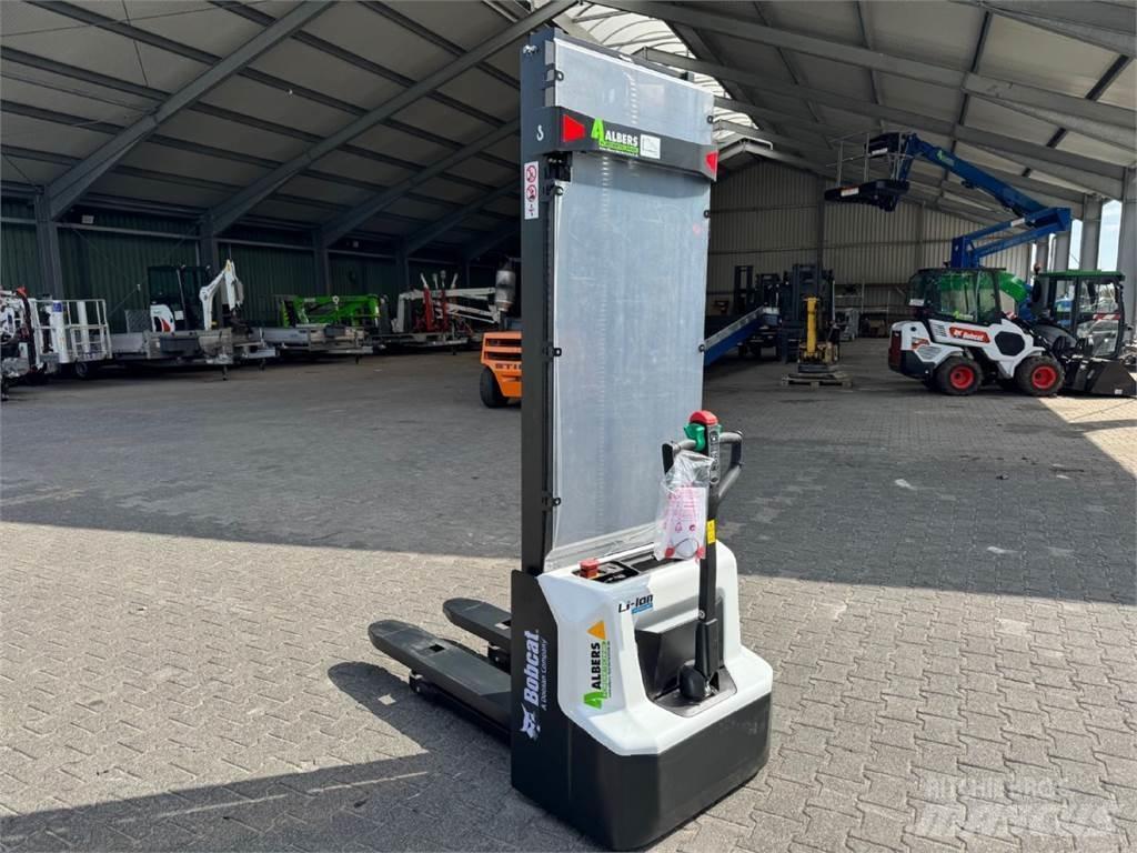 Bobcat LSM 12 N -7 Yaya kumandali istif makinasi