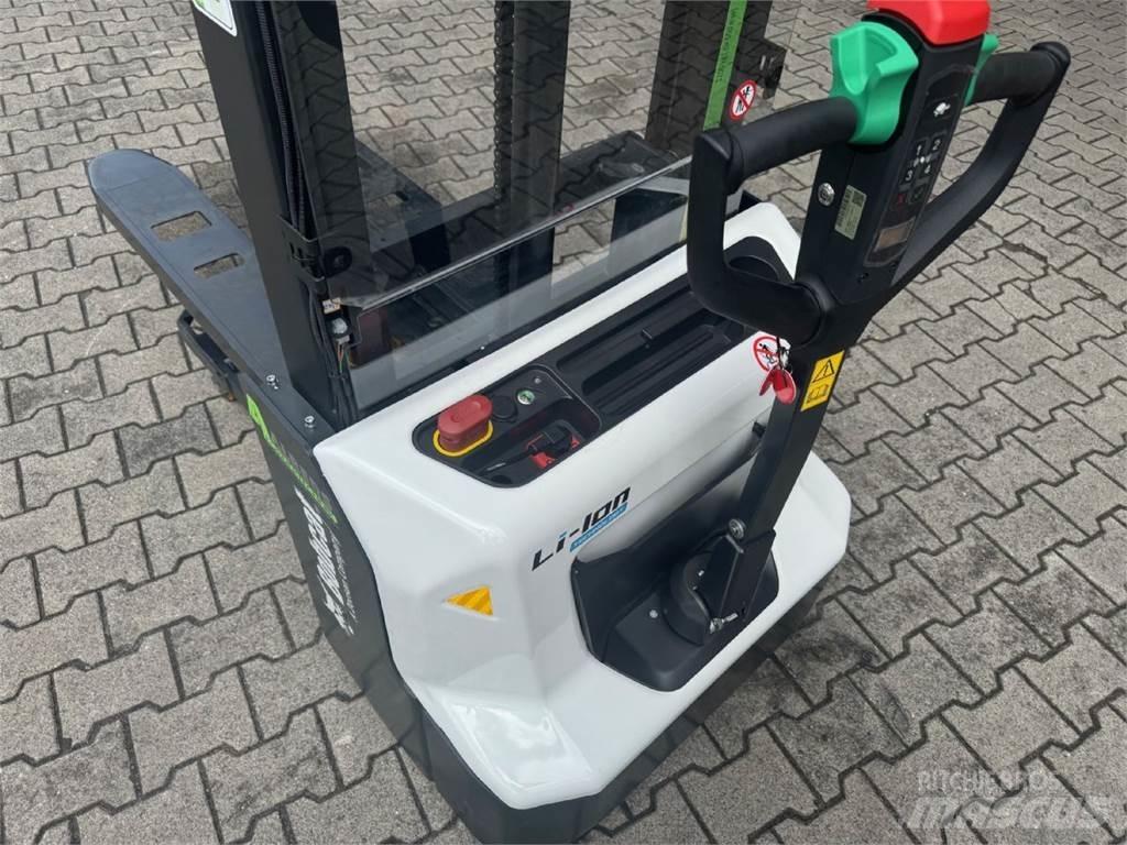 Bobcat LSM12N-7 i Yaya kumandali istif makinasi
