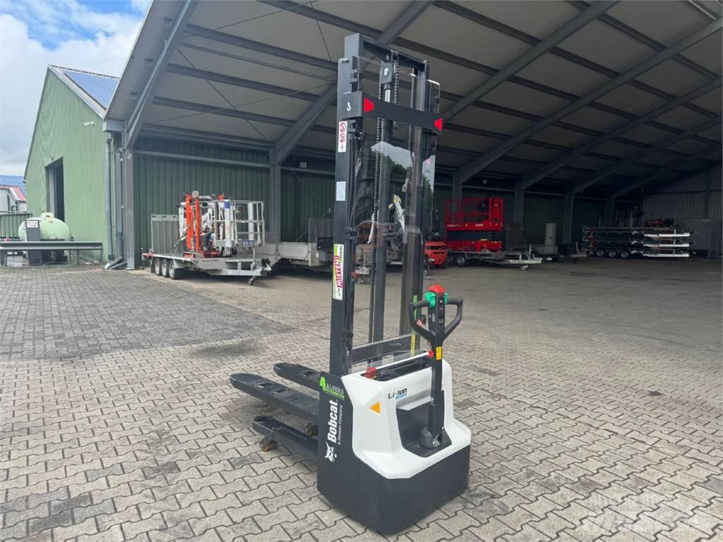 Bobcat LSM12N-7 i Yaya kumandali istif makinasi