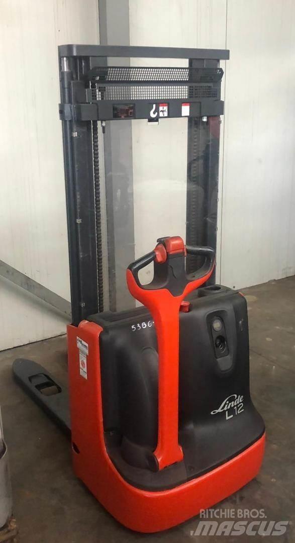 Linde L 12 Yaya kumandali istif makinasi