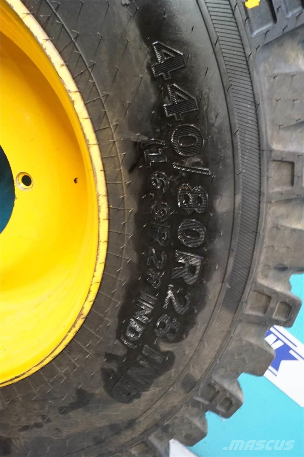  28 440/80R28 Lastikler