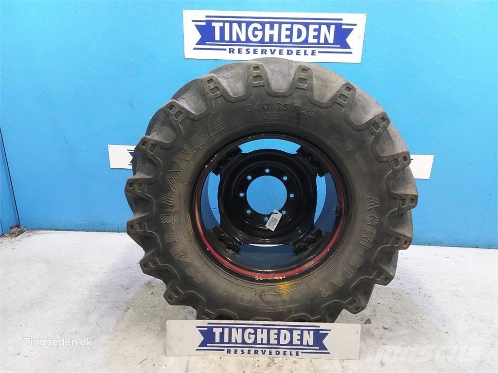  28 540/65-R28 Tekerlekler