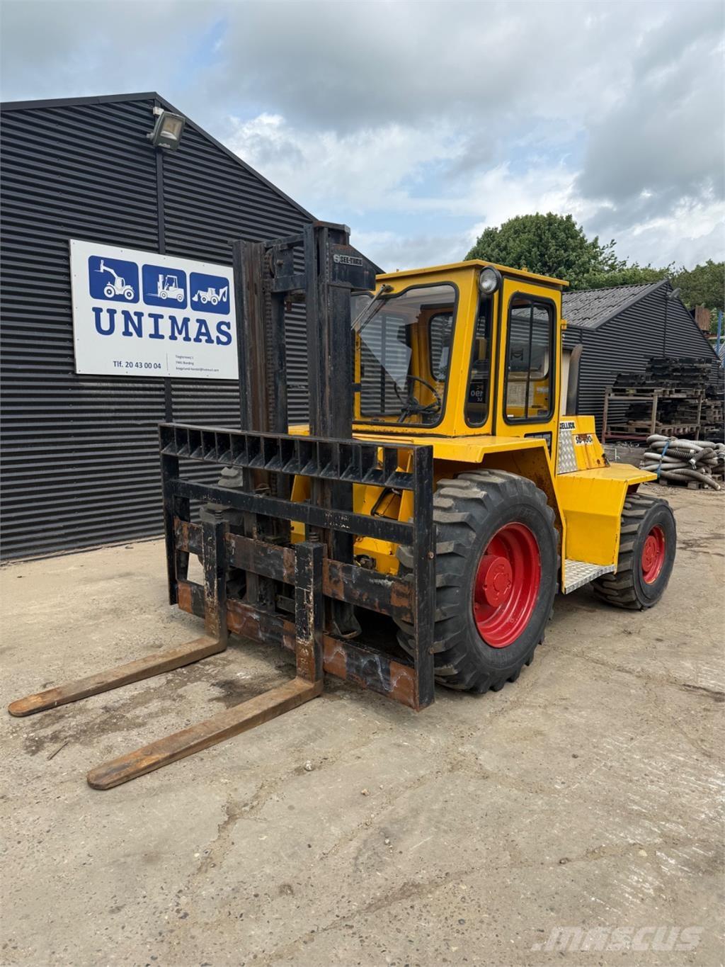  5tons kapacitet Arazi tipi forklift