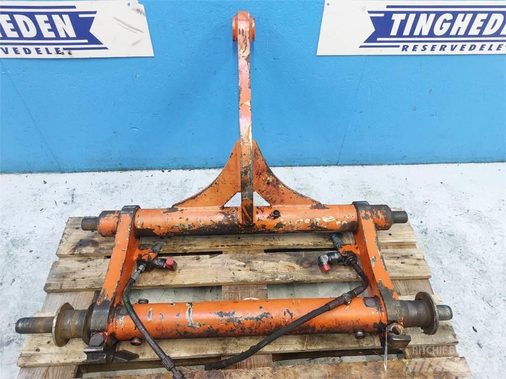 Atlas AR60 Bomlar ve kollar