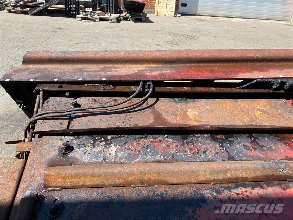 CASE 1680 Biçerdöver aksesuarlari