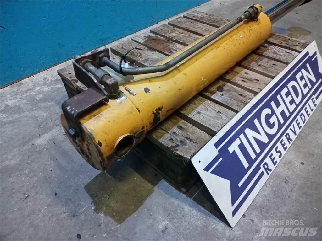 CASE 595 Bomlar ve kollar