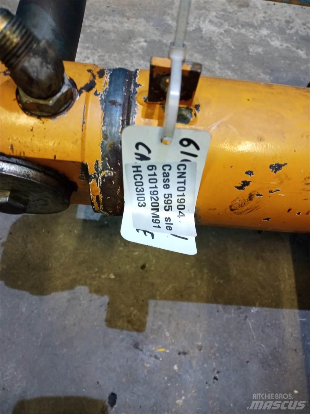 CASE 595 Bomlar ve kollar
