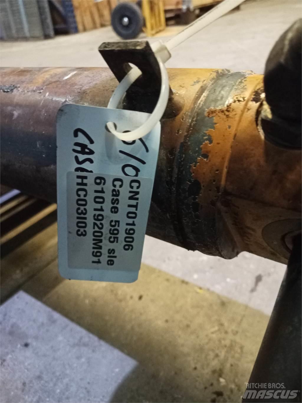 CASE 595 Bomlar ve kollar