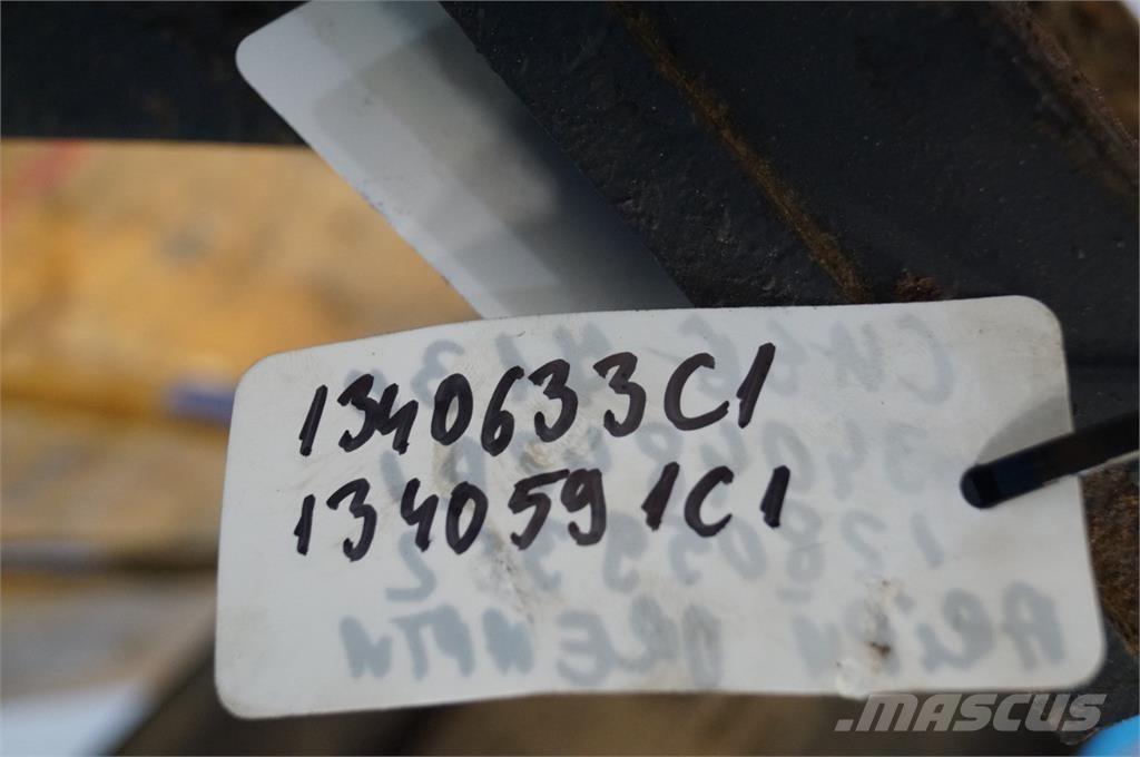 CASE 7130 Diger traktör aksesuarlari