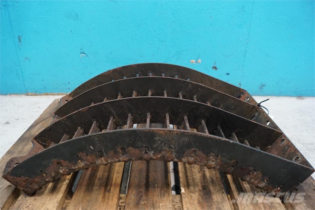 CASE 8010 Biçerdöver aksesuarlari