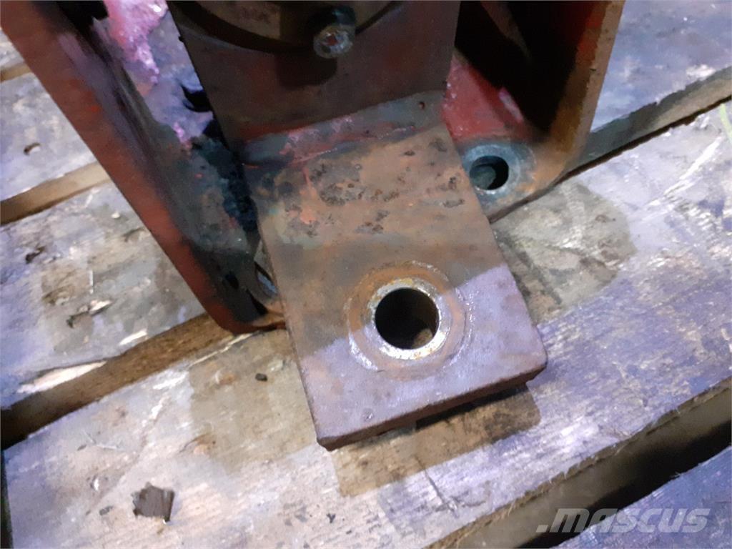 CASE 810 Biçerdöver aksesuarlari