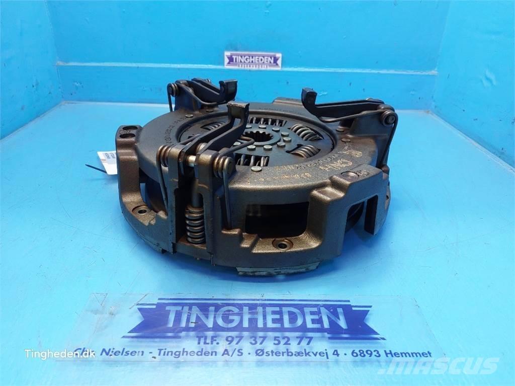 CASE Farmall 95A Sanzuman