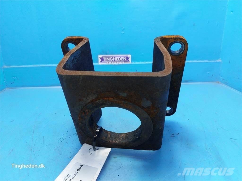 CASE Farmall 95A Kabin