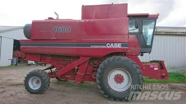 Case IH 1680 Biçerdöverler