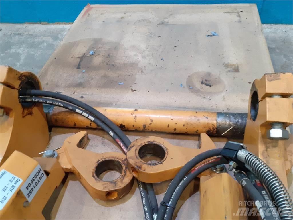 Case IH 321E Quick connectors
