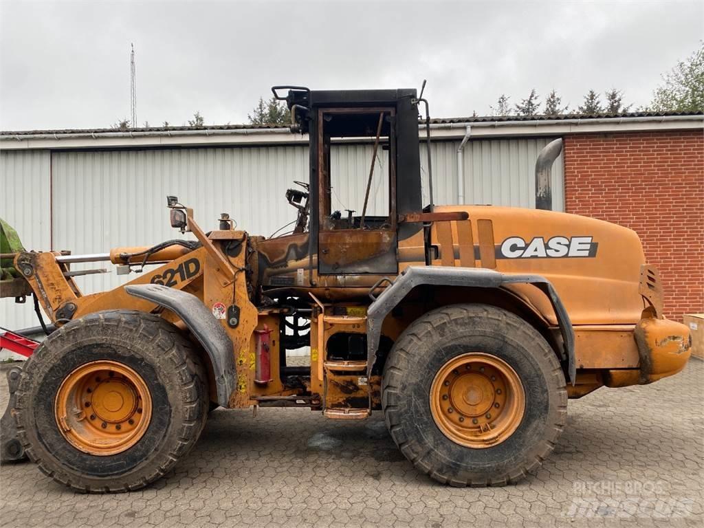 Case IH 621D Sanzuman