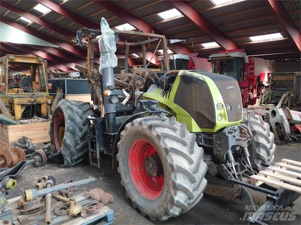 CLAAS Axion 840 Traktörler