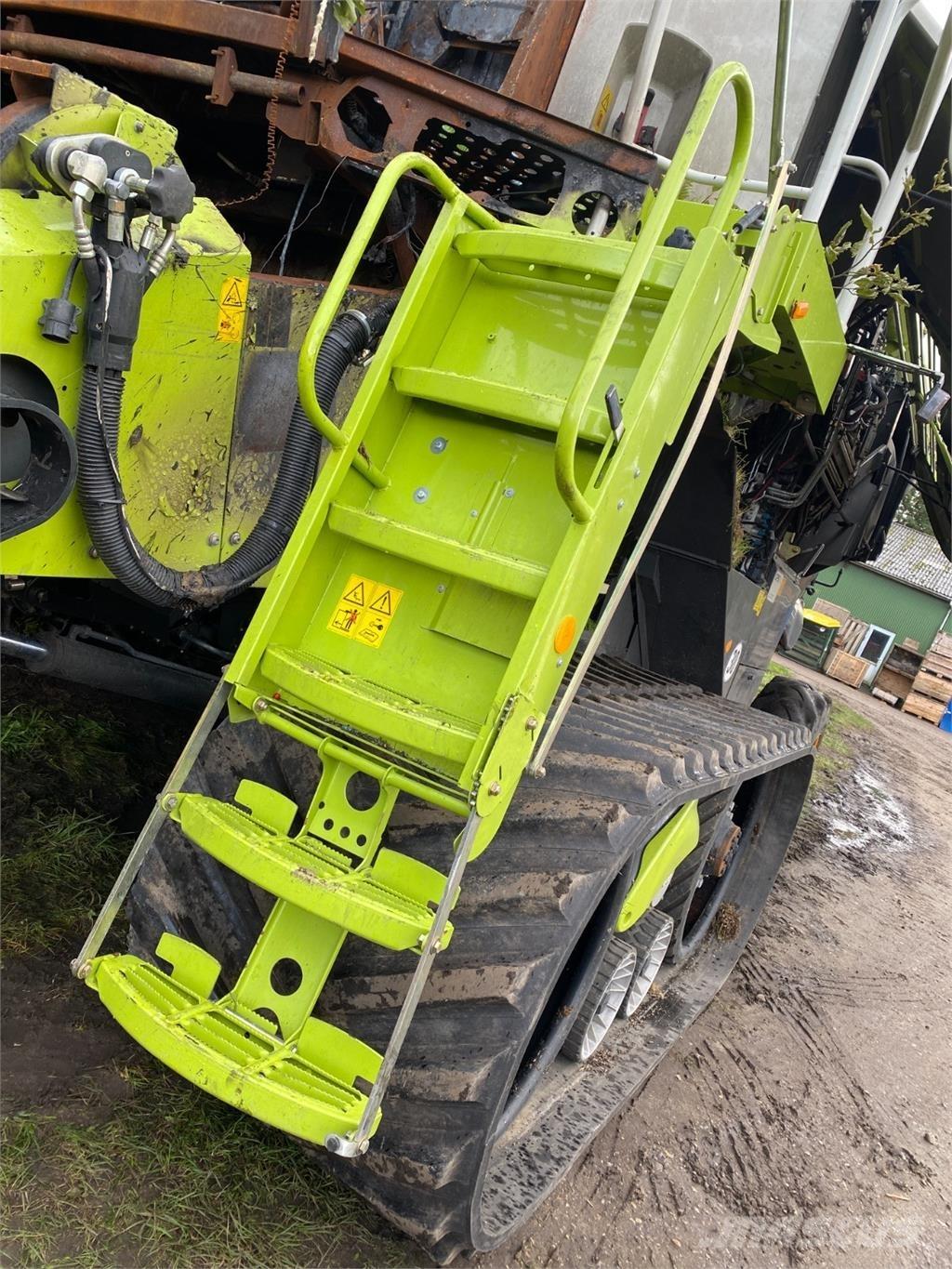 CLAAS Lexion 780 Biçerdöverler