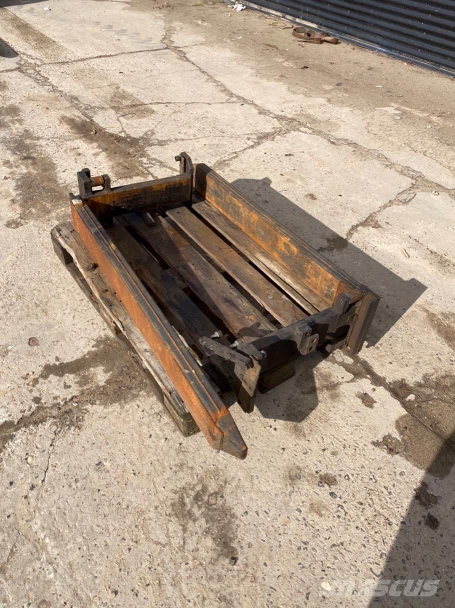 Elm 2500kg Çatallar