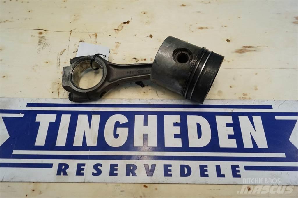Ford 2725E Motorlar