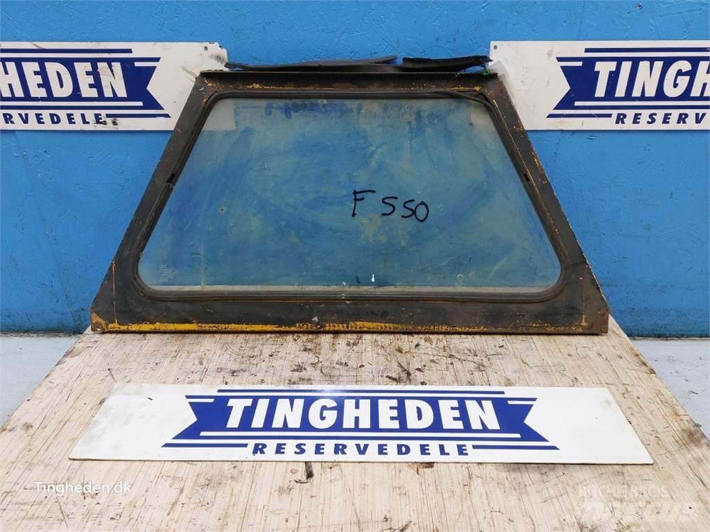 Ford 550 Kabin