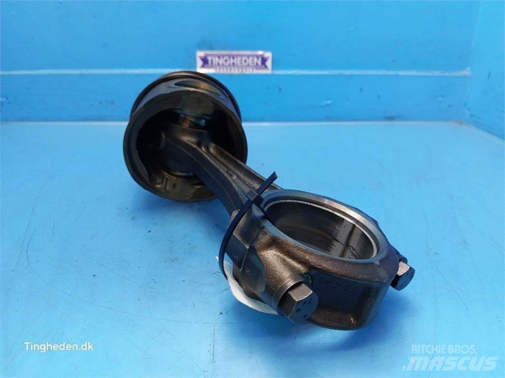 Ford 675TA Motorlar