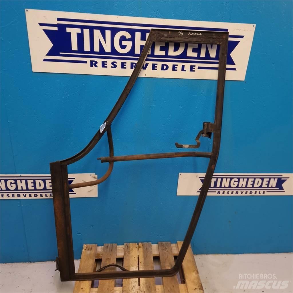 Ford 7740 Kabin