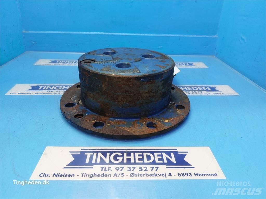 Ford 8210 Diger traktör aksesuarlari
