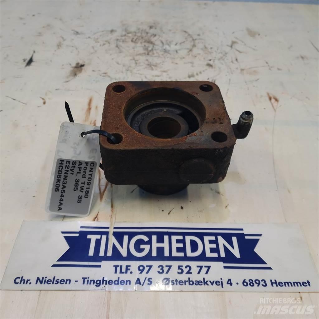 Ford TW35 Diger traktör aksesuarlari