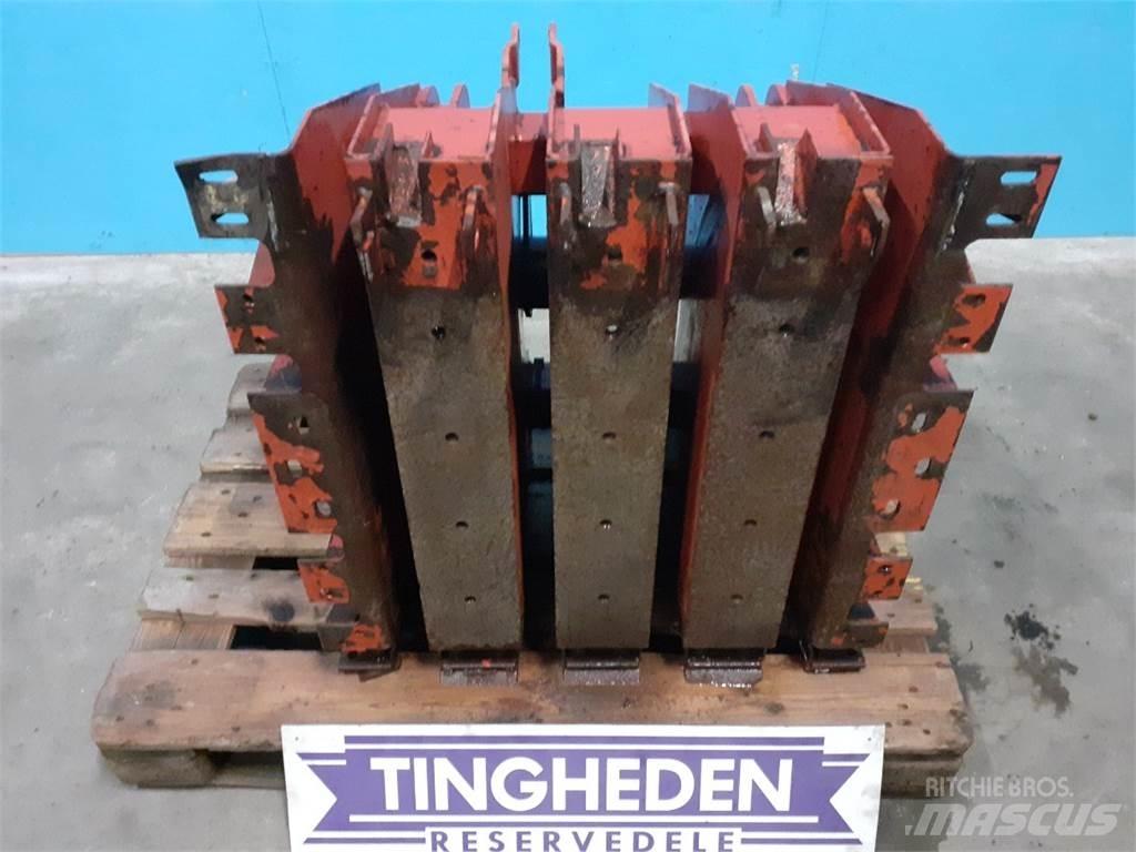 Hesston 4700 Diger yem biçme makinalari