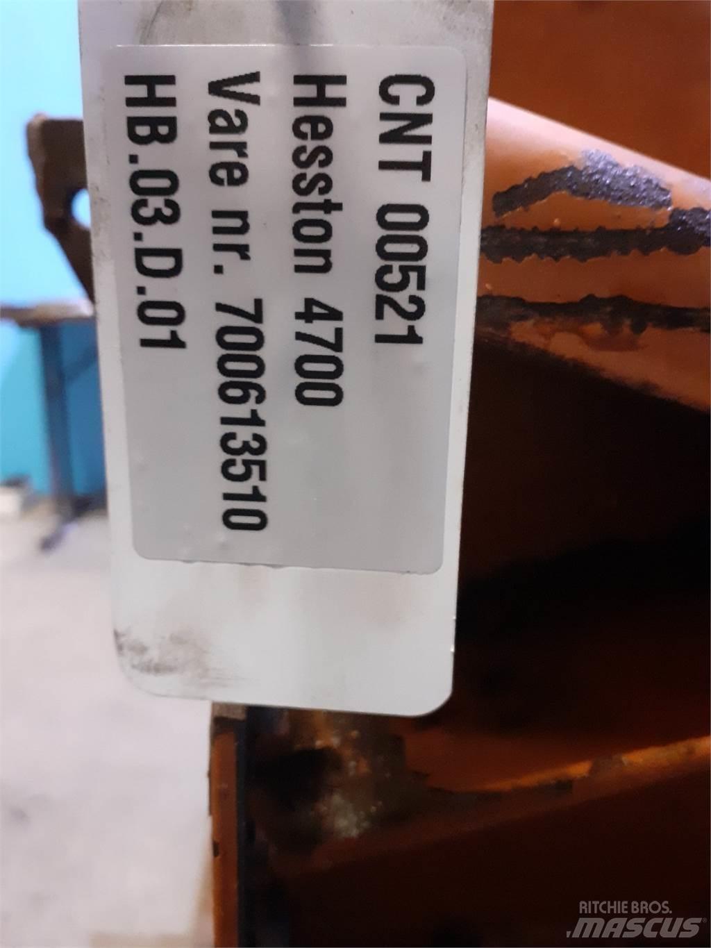 Hesston 4700 Diger yem biçme makinalari