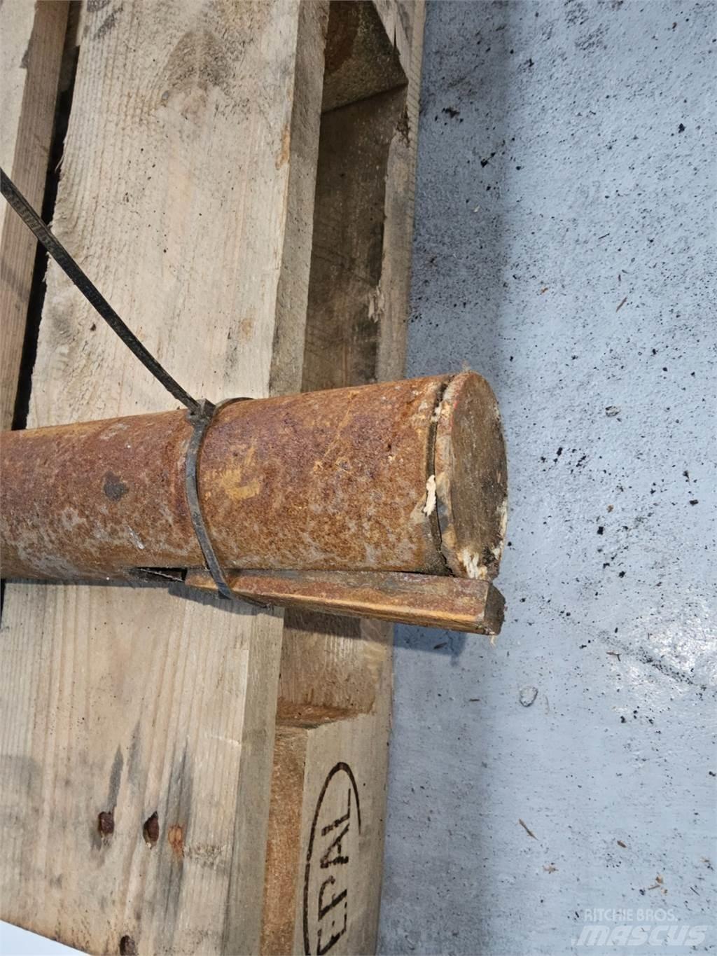 Hesston 4700 Diger yem biçme makinalari
