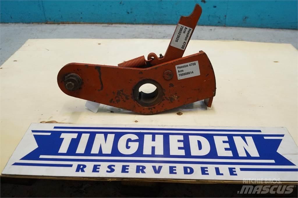 Hesston 4700 Diger yem biçme makinalari