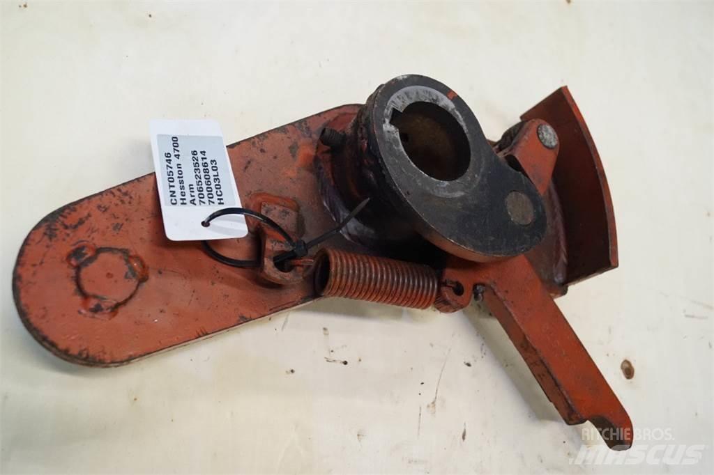Hesston 4700 Diger yem biçme makinalari