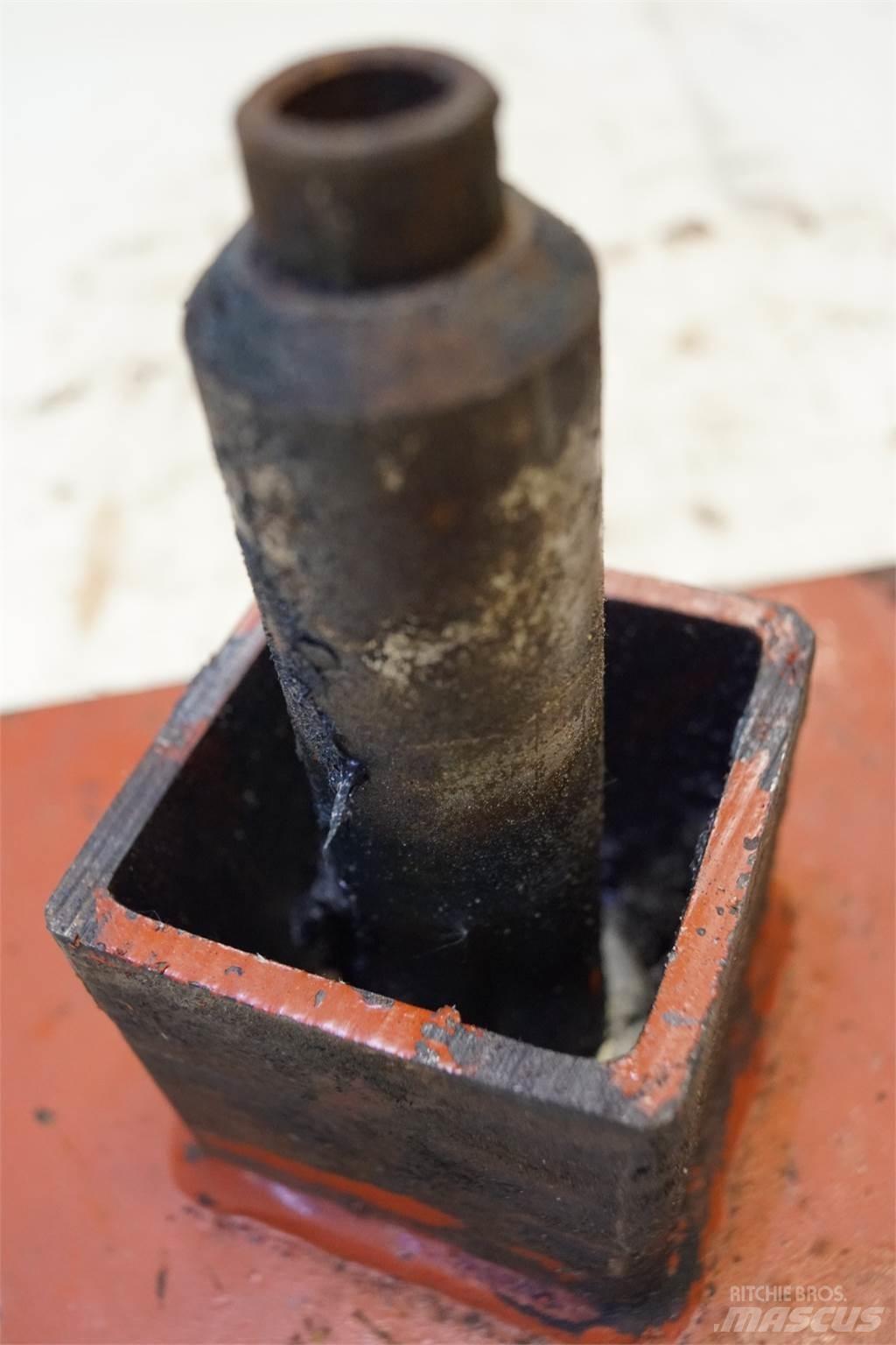 Hesston 4700 Diger traktör aksesuarlari