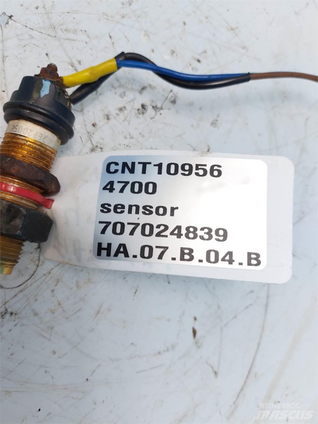 Hesston 4700 Elektronik