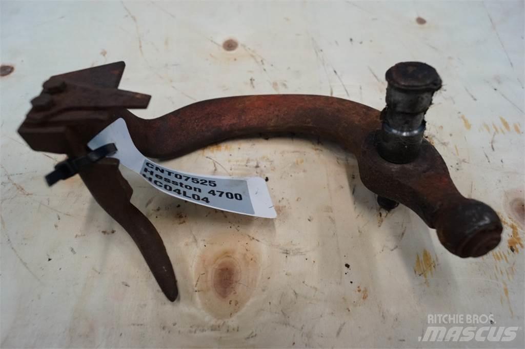 Hesston 4700 Diger yem biçme makinalari