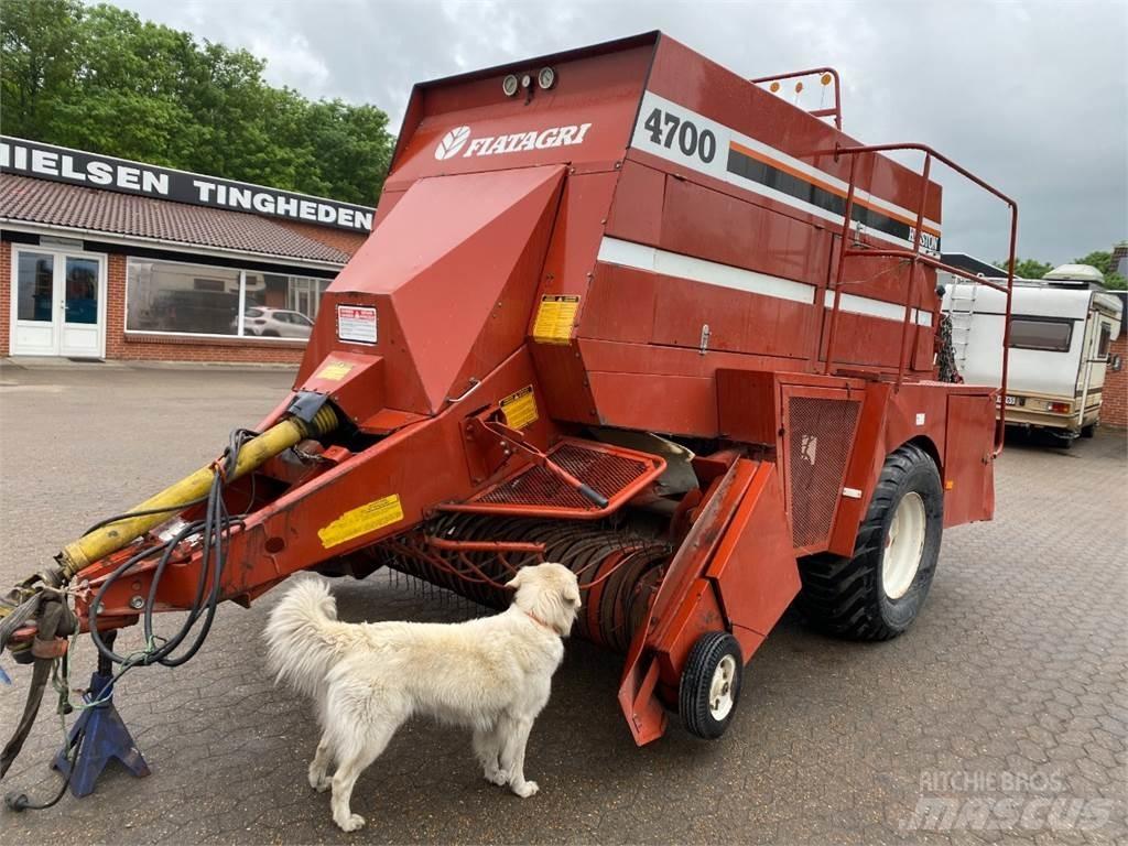 Hesston 4700 Küp balya makinalari