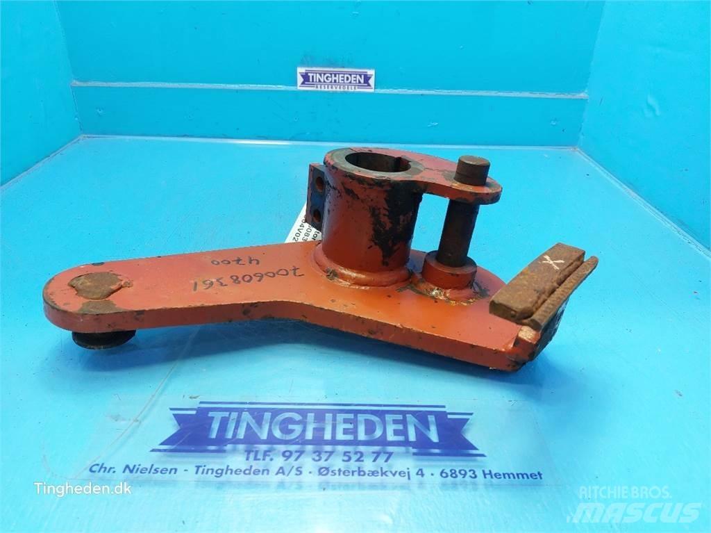 Hesston 4700 Diger yem biçme makinalari