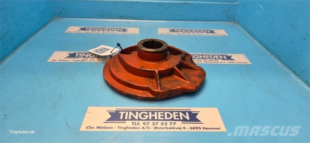 Hesston 4700 Diger yem biçme makinalari