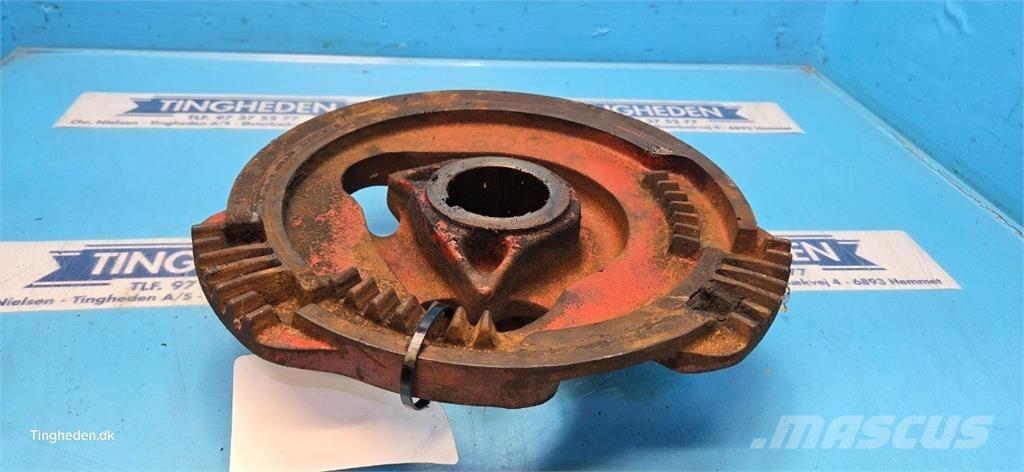 Hesston 4700 Diger yem biçme makinalari