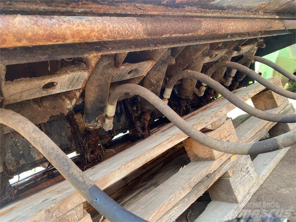 Hesston 4860 Biçerdöver aksesuarlari