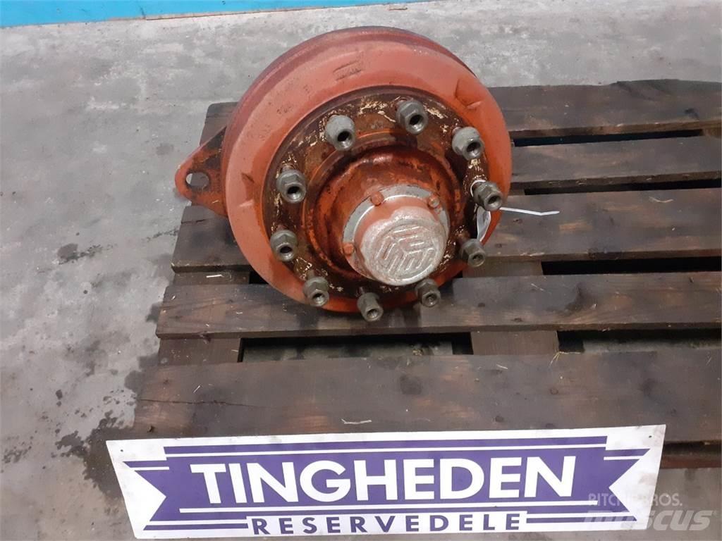 Hesston 4900 Akslar