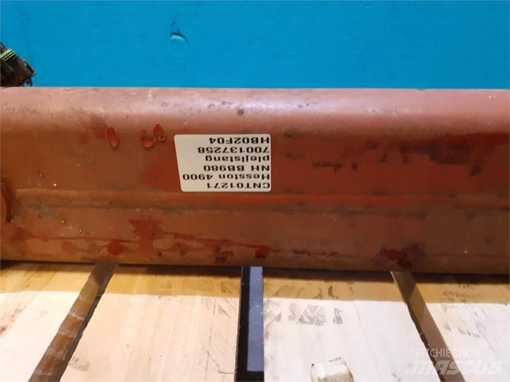 Hesston 4900 Diger yem biçme makinalari