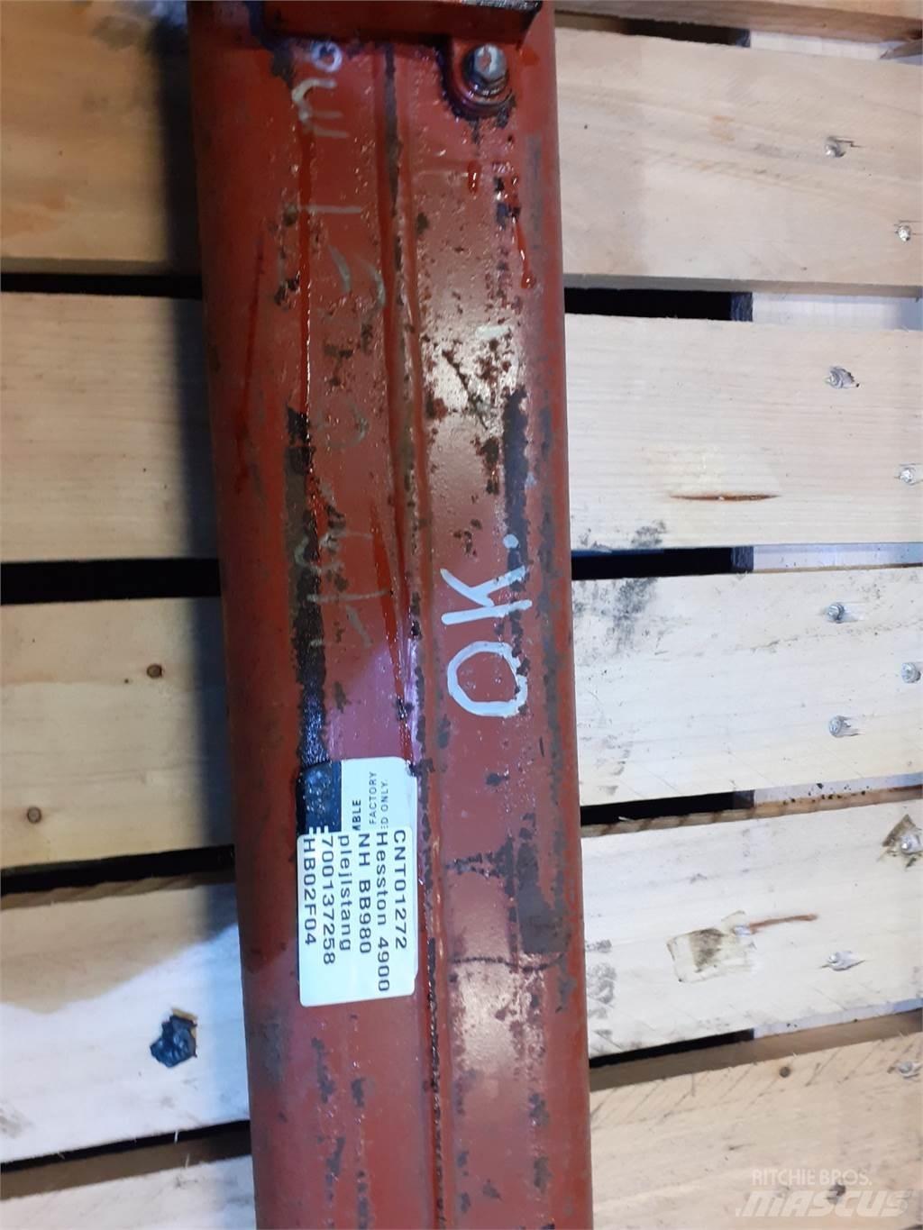 Hesston 4900 Diger yem biçme makinalari