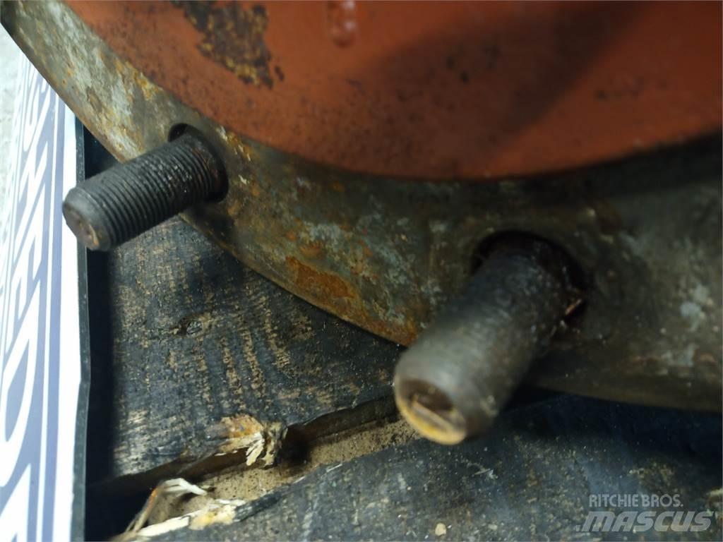 Hesston 4900 Akslar