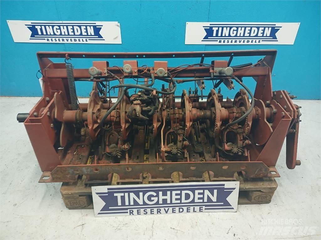 Hesston 4900 Diger yem biçme makinalari