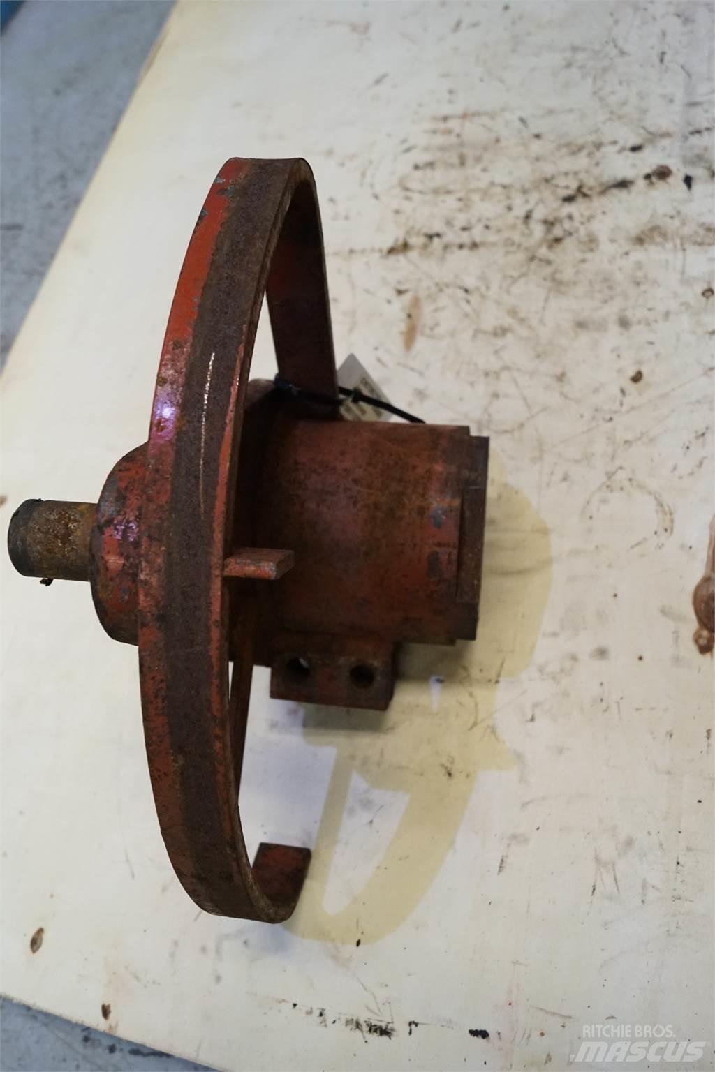 Hesston 4900 Diger yem biçme makinalari